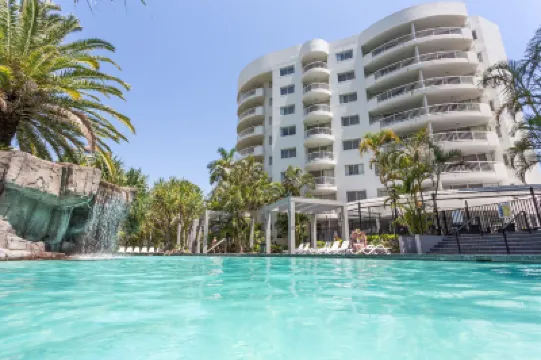 Sovereign on the Gold Coast Hotel a 