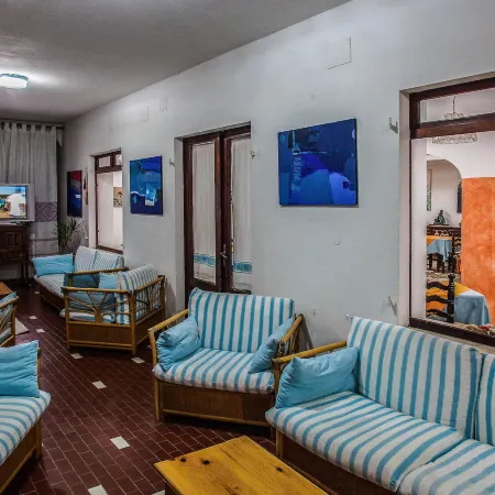 Hotel Sandalyon Отели в г. Сан-Теодоро