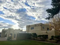 El Pueblo Lodge