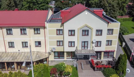 Hotel Best with Free Parking