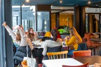 Apparthotel le Hüb Grenoble - sarapan