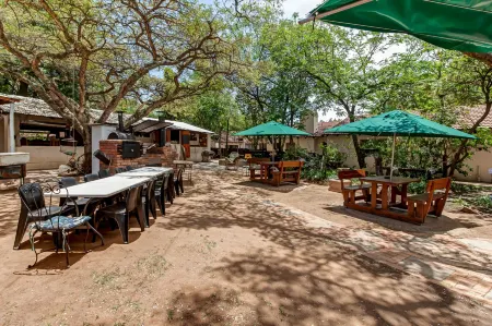 Dalberry Guest House Отели рядом с достопримечательностью «Берд Гарденс»