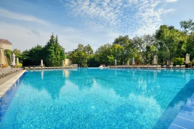 Apart Hotel Golden Line Hotels in 