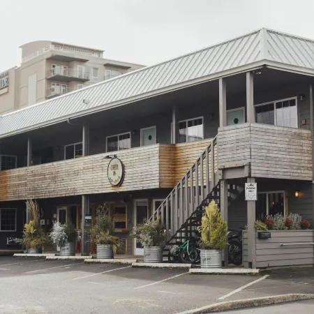 Ashore Hotel