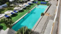 Metzy Residence Hotel - Pools