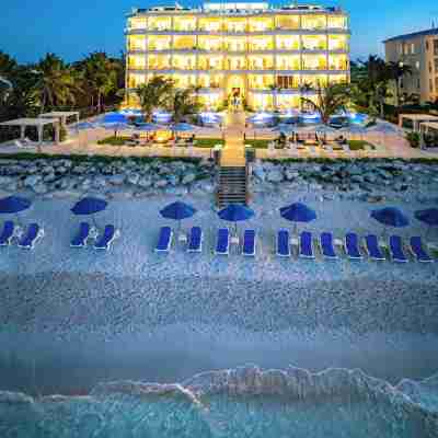 Windsong on the Reef Hotel Exterior