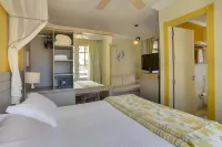 Villas Jurerê Hotel Boutique فنادق في فلوريانوبوليس