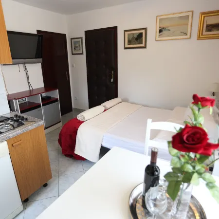 Golden Gate Dream Rooms