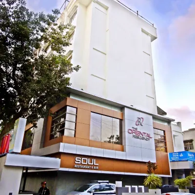 東方入住酒店 鄰近班德拉站的酒店