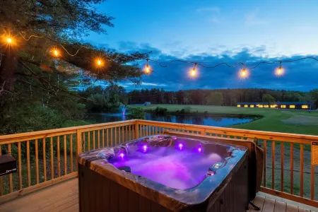 Spacious 3Br - Pond - Tennis Court