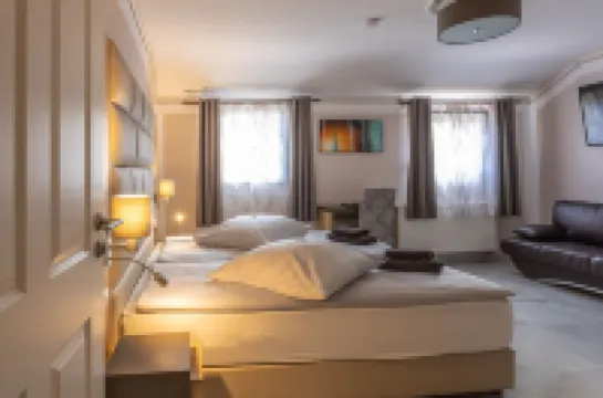 โรงแรมเรสเตอรองต์เมทีออรา โรงแรมในทือบิงเงิน