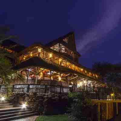 ビクトリア フォールズ サファリ ロッジ Hotel Exterior