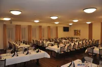 Hotel-Restaurant Isenbütteler Hof Hotels in Wesendorf