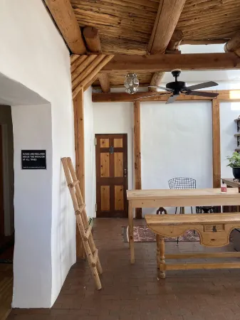 The Parador Отели рядом с достопримечательностью «Публичная библиотека Санта-Фе»