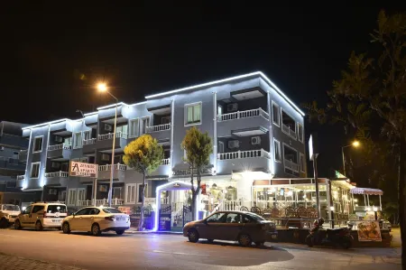 Camlik Zeynur Hotel Отели рядом с достопримечательностью «D-Marin Didim Marina»