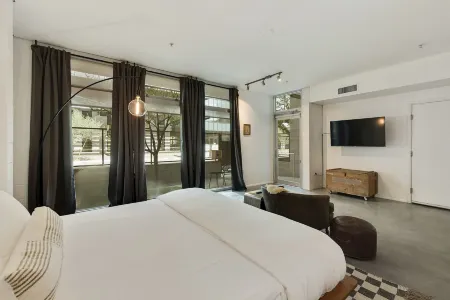 Tempe Studios Отели рядом с достопримечательностью «ASU Art Museum»