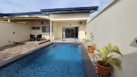 Résidence Mirifique Hotel a 