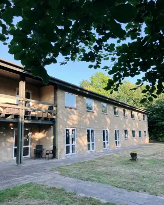 Skovly Hotel a Hojslev
