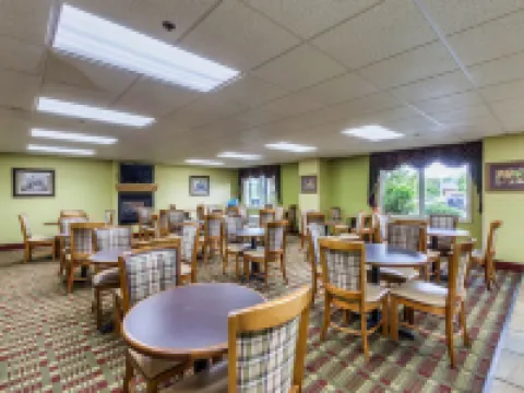 พาร์ค โกรฟ อินน์ โรงแรมในพีเจียนฟอร์จ