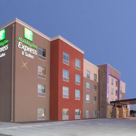 Holiday Inn Express & Suites GOODLAND I-70 by IHG