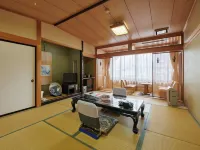 Tabist Ryokufuen Kiyoharu Hotel di Hida