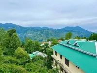 Magnetic North Lodges Hotels in Bhurban