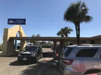 Americas Best Value Inn Laredo - Motels