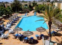 Hotel Diar Yassine - Kolam Renang