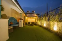 Gaju Suite Hotel - parking