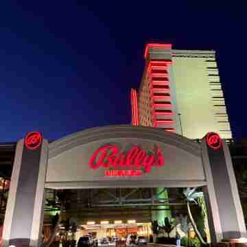 Bally's Shreveport Casino & Hotel Hotel Exterior