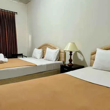 D'Emmerick Budget Hotel