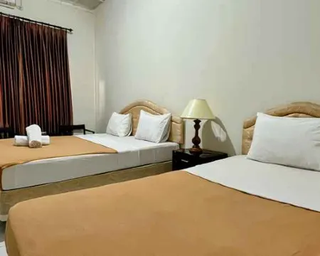 D'Emmerick Budget Hotel Hotel a Sidorejo
