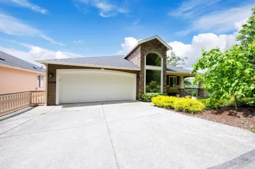 Stunning House with Views of Puget Sound! Ideal for Family Reunions Hotels in Edmonds