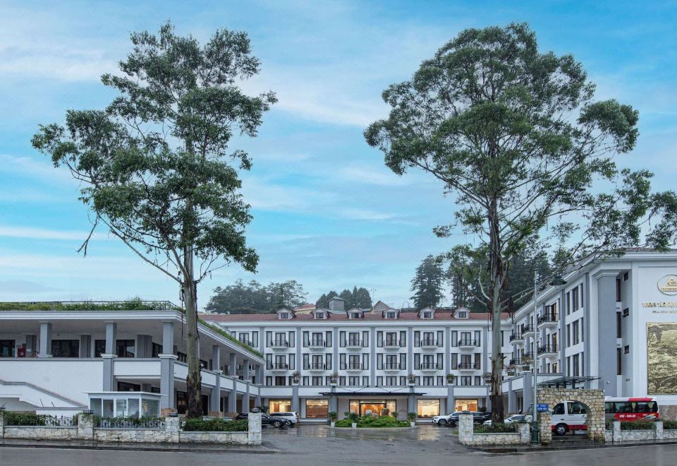 hotel overview picture