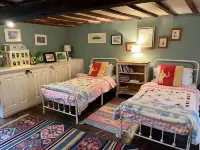The Hillis Farmhouse - 6 Bed - Sleeps 11 - Pets
