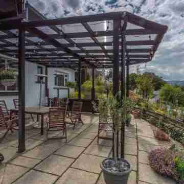 Guisachan Guest House Hotel Exterior