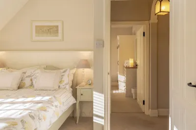 Jasmine Cottage-2BD in Heart of Bourton Hotels in Лоуэр Слотер