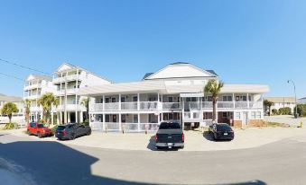 10 Cherry Bay - Robert Zuehl