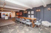 Higgihaus #5 5 of 7 Rooms Monday - Friday Hotels in Butetown