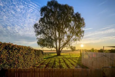 Church Lane Accommodation, Milawa. Hotels near Brown Brothers Winery