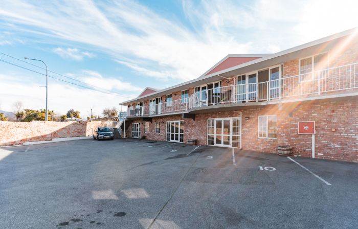 Alexandra Heights Motel