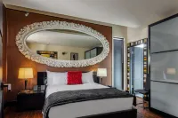 Corinda Contemporary Hotels in North Hobart
