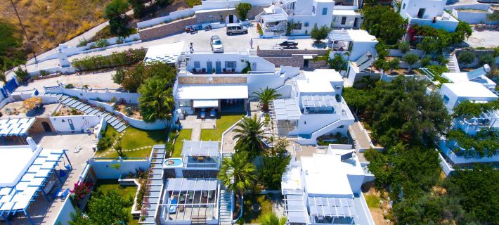 Alexandros Village Hotels in Milos