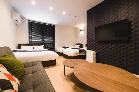 Trip Base Hakataekimae