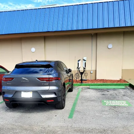 Days Inn by Wyndham Titusville Kennedy Space Center