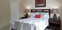 Ocean Paradise Hotels in Brinkleys