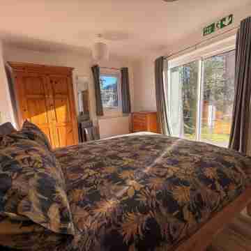 Cosy Yet Spacious Highland Hideaway for 10 Rooms