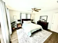 Spacious 3 bedroom hom in charming Marble Falls with WiFi, AC