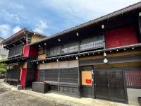Hostel Murasaki Ryokan Hotels near Higashiyama Walking Course