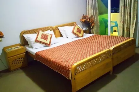 Pine Top Hotels Naran Отели рядом с достопримечательностью «Naran Valley»